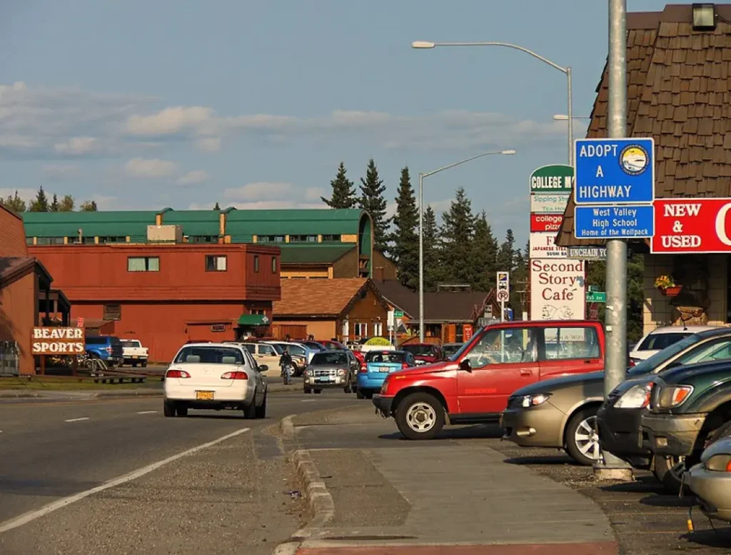 eastbound college road college alaska