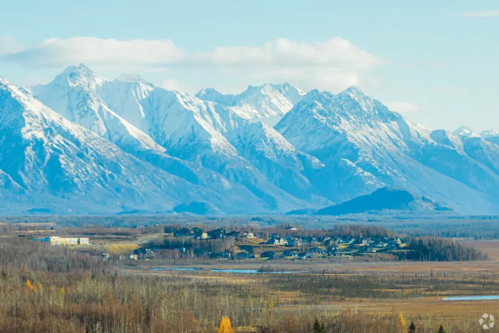 knik fairview mountains background